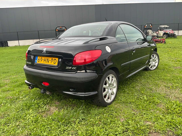 Peugeot - 2001 - 206 cc - 2.0-16v - personenauto - afbeelding 22 van  25
