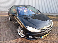 Peugeot - 2002 - 206 cc - 2.0-16v - personenauto - afbeelding 3 van  10