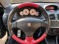 Peugeot - 2002 - 206 cc - 2.0-16v - personenauto - afbeelding 8 van  10