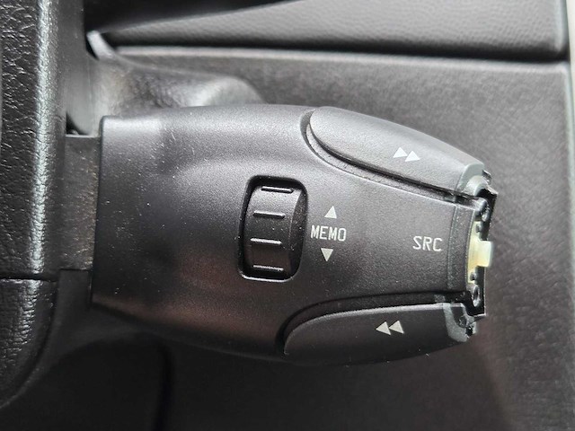 Peugeot - 2002 - 307 break - 1.6-16v xs - 12-jn-bx - personenauto - afbeelding 2 van  21