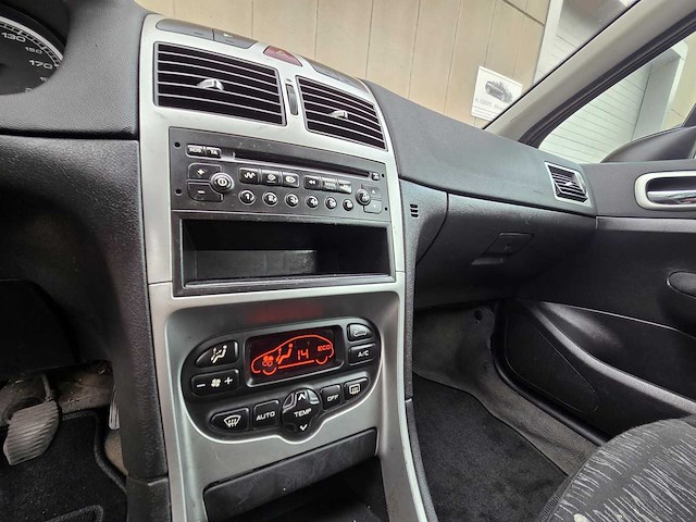 Peugeot - 2002 - 307 break - 1.6-16v xs - 12-jn-bx - personenauto - afbeelding 4 van  21