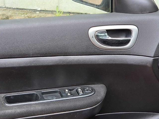 Peugeot - 2002 - 307 break - 1.6-16v xs - 12-jn-bx - personenauto - afbeelding 11 van  21