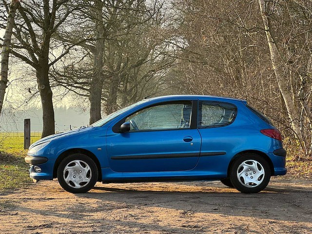 Peugeot - 2003 - 206 - 1.1 x-line - 56-lv-dn - afbeelding 8 van  11