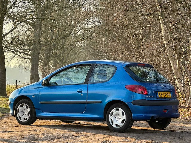 Peugeot - 2003 - 206 - 1.1 x-line - 56-lv-dn - afbeelding 9 van  11