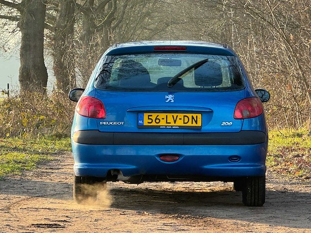 Peugeot - 2003 - 206 - 1.1 x-line - 56-lv-dn - afbeelding 3 van  7