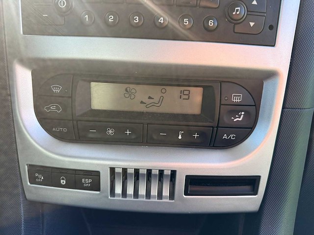 Peugeot - 2005 - 1007 - 1.6-16v sporty - 20-rl-kd - afbeelding 2 van  13