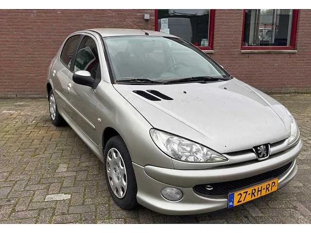 Peugeot - 2005 - 206 - 1.4 air-line 2 - personenauto - afbeelding 5 van  12