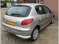 Peugeot - 2005 - 206 - 1.4 air-line 2 - personenauto - afbeelding 6 van  12
