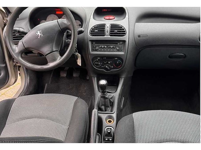 Peugeot - 2005 - 206 - 1.4 air-line 2 - personenauto - afbeelding 10 van  12