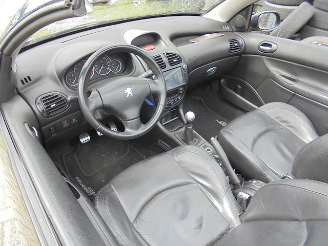 Peugeot - 2005 - 206 cc - 2.0-16v griffe - 71-rv-vk - afbeelding 7 van  11