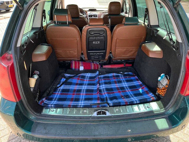 Peugeot - 2005 - 307 sw - 2.0 hdif roland g. - 72-rn-xl - afbeelding 12 van  14