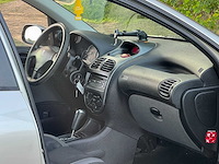 Peugeot - 2006 - 206 sw - automaat - 1.6-16v air-line 3 - 22-sg-bj - afbeelding 2 van  10