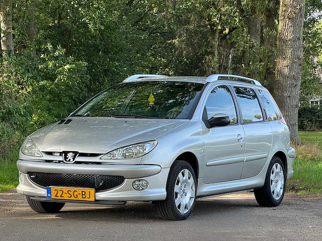 Peugeot - 2006 - 206 sw - automaat - 1.6-16v air-line 3 - 22-sg-bj - afbeelding 1 van  10
