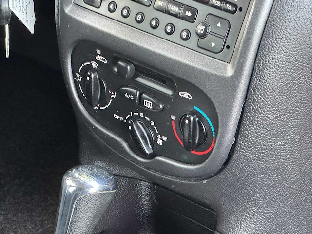 Peugeot - 2006 - 206 sw - automaat - 1.6-16v air-line 3 - 22-sg-bj - afbeelding 9 van  10
