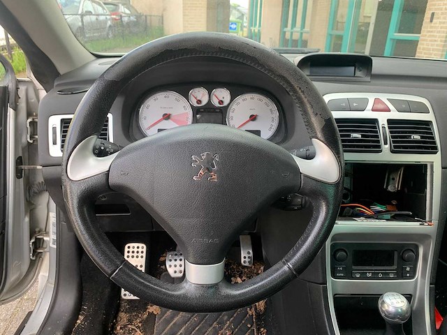 Peugeot - 2006 - 307 cc - 2.0-16v sport - 41-xl-vv - afbeelding 1 van  17
