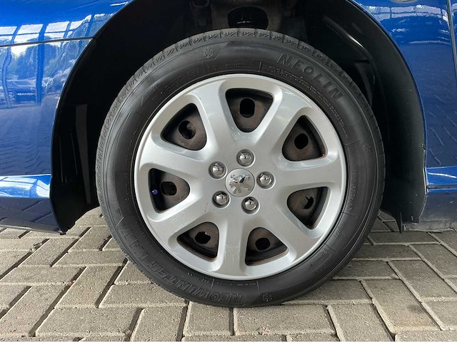 Peugeot - 2006 - 407 - 1.8-16v xr pack - marge auto - afbeelding 5 van  33