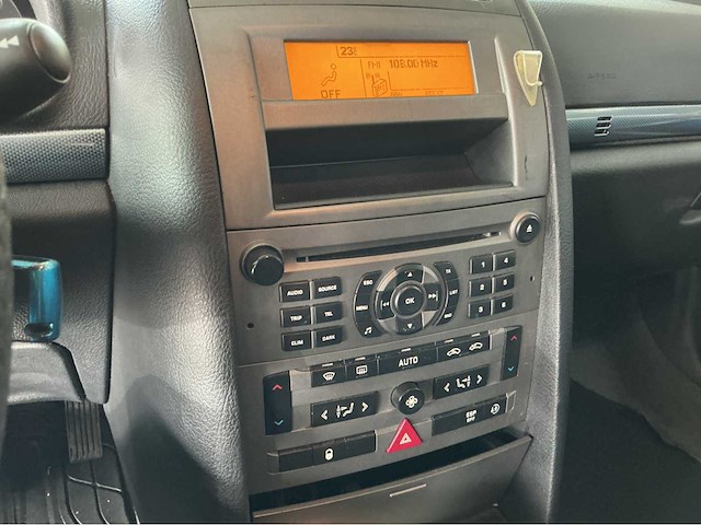 Peugeot - 2006 - 407 - 1.8-16v xr pack - marge auto - afbeelding 22 van  33