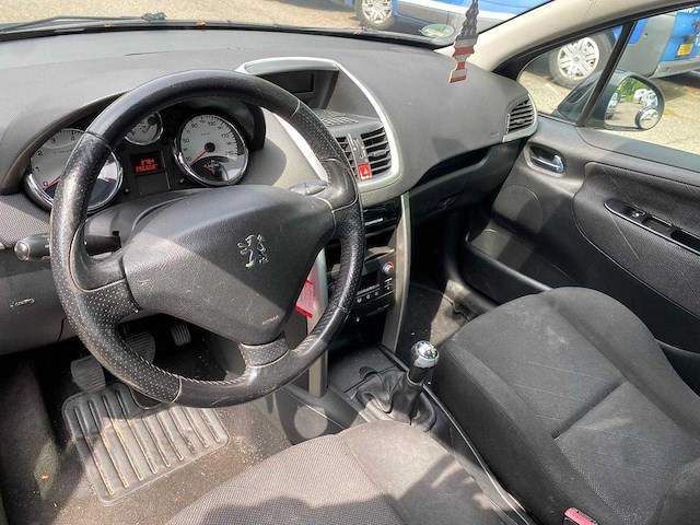 Peugeot - 2007 - 207 - 1.6 vti xs pack - 71-xb-kb - afbeelding 12 van  19