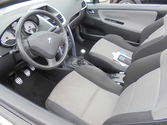 Peugeot - 2007 - 207 cc - 1.6 vti - 45-xs-rd - afbeelding 11 van  14