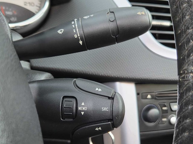 Peugeot - 2007 - 207 cc - 1.6 vti - 66-xk-rk - afbeelding 8 van  21
