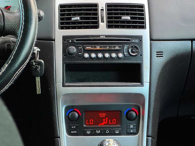 Peugeot - 2007 - 307 sw - 1.6-16v premium - personenauto - 63-xk-fx - afbeelding 5 van  18