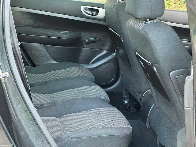 Peugeot - 2007 - 307 sw - 1.6-16v premium - personenauto - 63-xk-fx - afbeelding 9 van  18