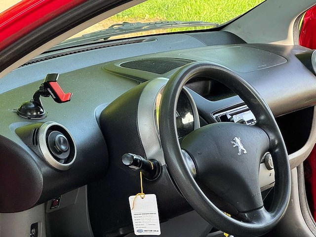 Peugeot - 2008 - 107 - 1.0-12v xr - personenauto - afbeelding 7 van  7
