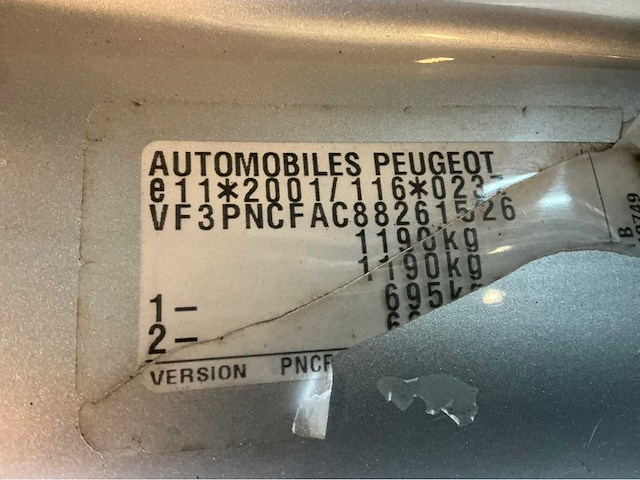Peugeot - 2008 - 107 - 1.0-12v xs - personenauto - afbeelding 13 van  20
