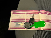 Peugeot - 2008 - 107 - 1.0-12v xs - personenauto - afbeelding 17 van  20