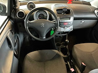 Peugeot - 2008 - 107 - 1.0-12v xs - personenauto - afbeelding 18 van  20