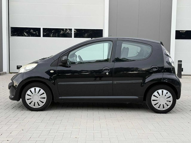 Peugeot - 2008 - 107 - 1.0-12v xs - personenauto - afbeelding 11 van  20