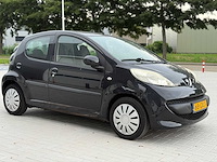 Peugeot - 2008 - 107 - 1.0-12v xs - personenauto - afbeelding 18 van  20
