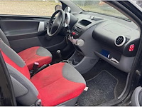 Peugeot - 2008 - 107 - 1.0-12v xs urban m. - personenauto - afbeelding 5 van  8