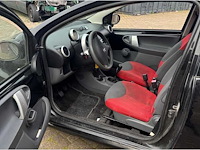 Peugeot - 2008 - 107 - 1.0-12v xs urban m. - personenauto - afbeelding 6 van  8