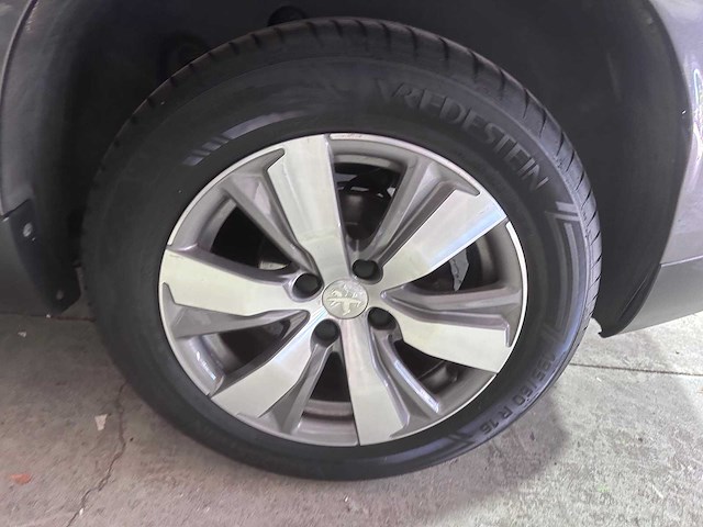 Peugeot - 2008 - 1.2 puretech style - np-665-t- 2016 - afbeelding 3 van  4