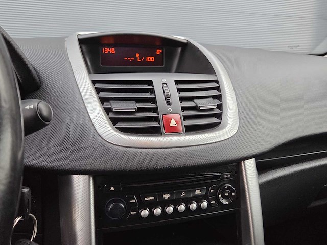 Peugeot - 2008 - 207 - 1.4 vti cool 'n blue - 32-jvh-7 - afbeelding 5 van  22