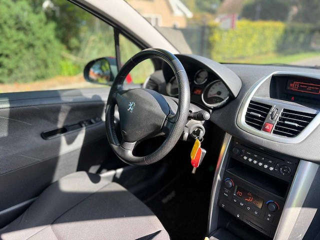 Peugeot - 2008 - 207 - 1.6 vti xs pack - 02-gjd-7 - afbeelding 3 van  12