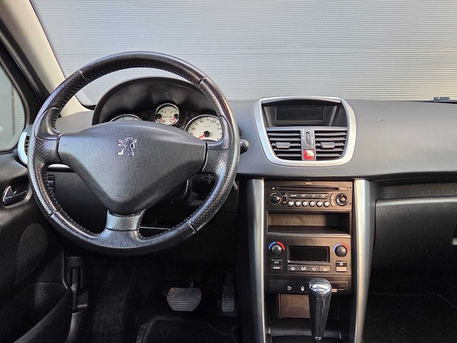Peugeot - 2008 - 207 - 1.6 vti xs pack - 76-zk-hx - personenauto - afbeelding 4 van  24