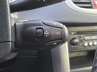 Peugeot - 2008 - 207 - 1.6 vti xs pack - 76-zk-hx - personenauto - afbeelding 9 van  24