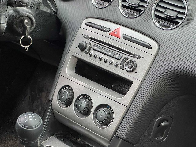 Peugeot - 2008 - 308 - 1.4 vti x-line - 83-zl-bk - afbeelding 5 van  15