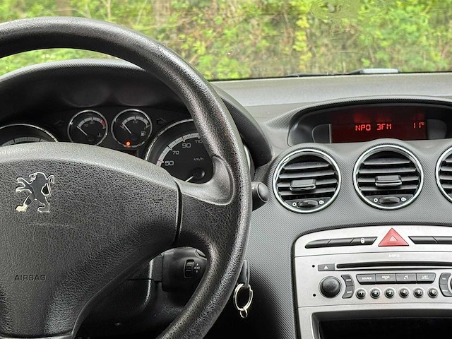 Peugeot - 2008 - 308 - 1.4 vti x-line - personenauto - afbeelding 8 van  16