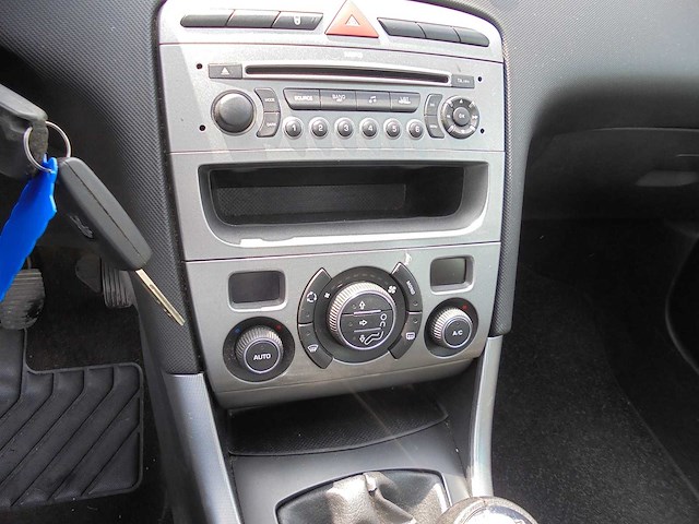 Peugeot - 2008 - 308 - 1.6 vti xt - 22-grn-5 - afbeelding 12 van  12