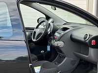 Peugeot - 2009 - 107 - 1.0-12v sublime - 03-khr-3 - afbeelding 4 van  12