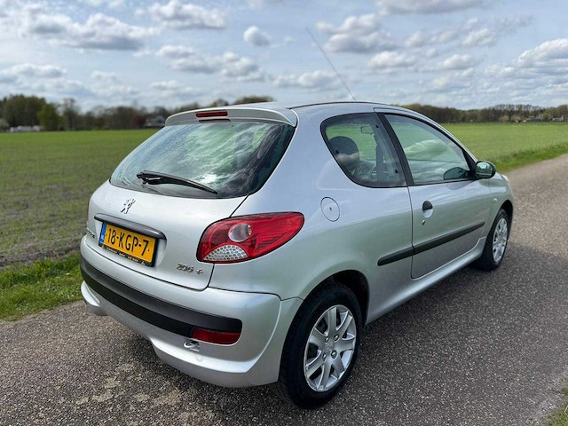 Peugeot - 2009 - 206 + - 1.1 xr - 18-kgp-7 - afbeelding 8 van  10