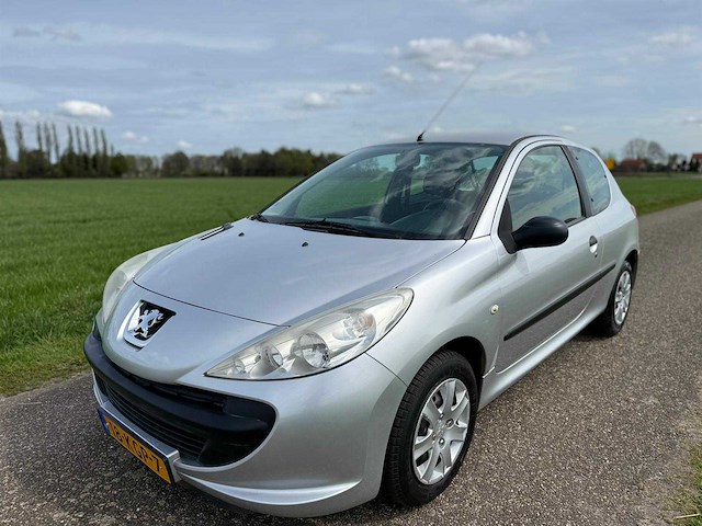 Peugeot - 2009 - 206 + - 1.1 xr - 18-kgp-7 - afbeelding 1 van  10