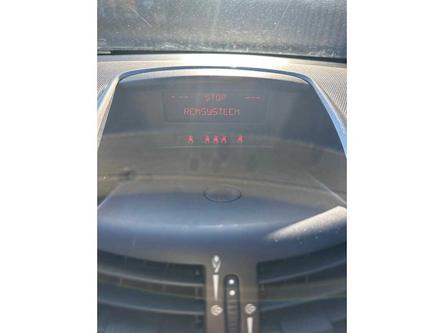 Peugeot - 2009 - 207 - 1.4 vti xs pack - 24-hhn-1 - afbeelding 8 van  16