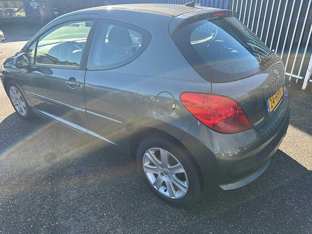 Peugeot - 2009 - 207 - 1.4 vti xs pack - 24-hhn-1 - afbeelding 11 van  16