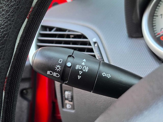 Peugeot - 2009 - 207 sw - 1.4 vti sublime - k-166-ts - afbeelding 2 van  23