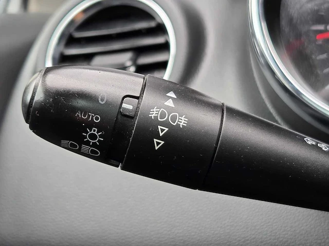Peugeot - 2009 - 3008 - 1.6 vti première - 03-kgv-4 - afbeelding 7 van  29
