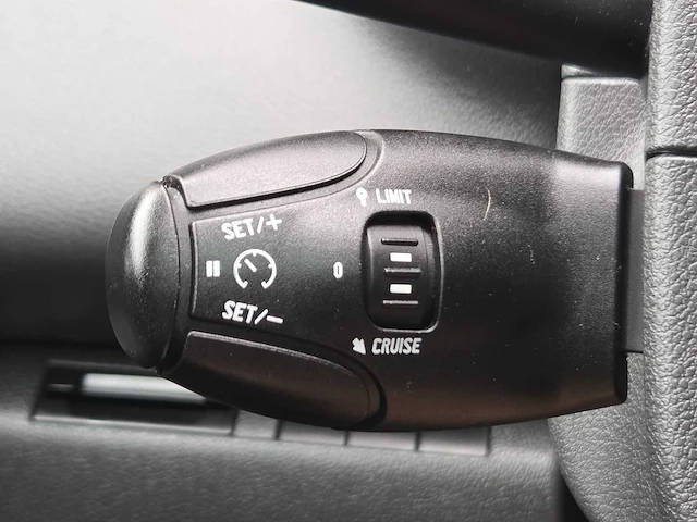 Peugeot - 2009 - 3008 - 1.6 vti première - 03-kgv-4 - afbeelding 10 van  29